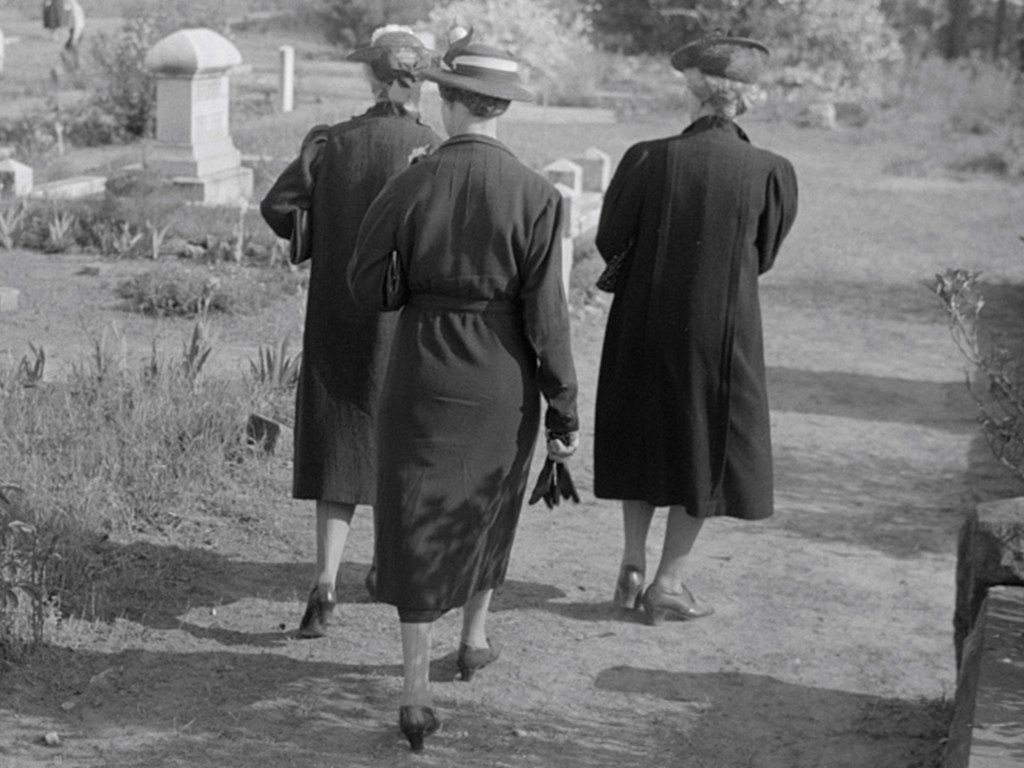 Mistleton, Chapter 4